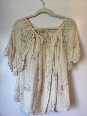 Angela Moda- Flowy Cream Floral Peasant Top